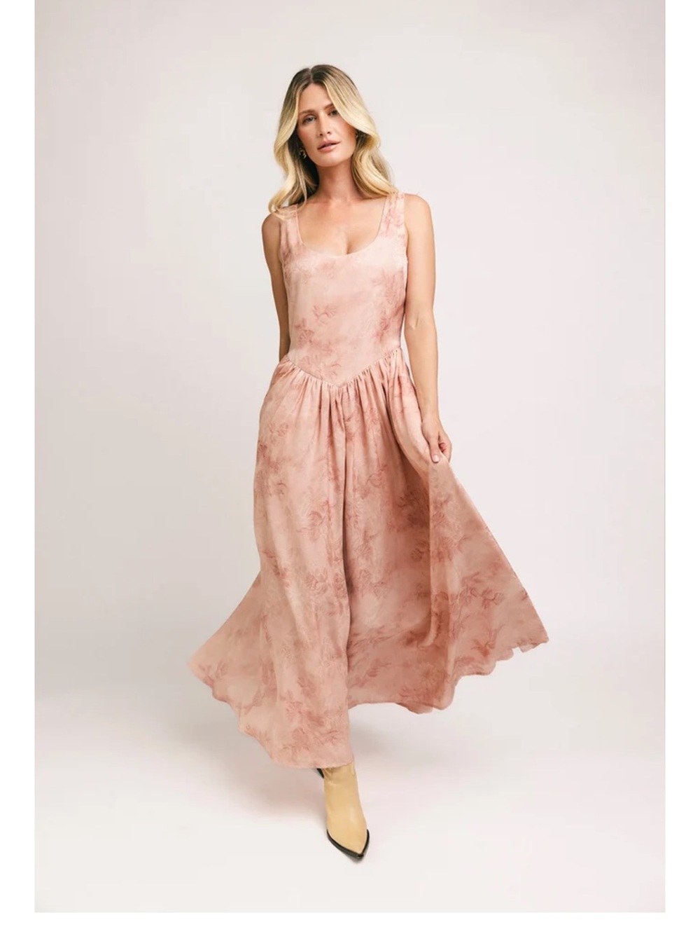 Sleeveless Pink Floral Maxi Dress. Zoco
